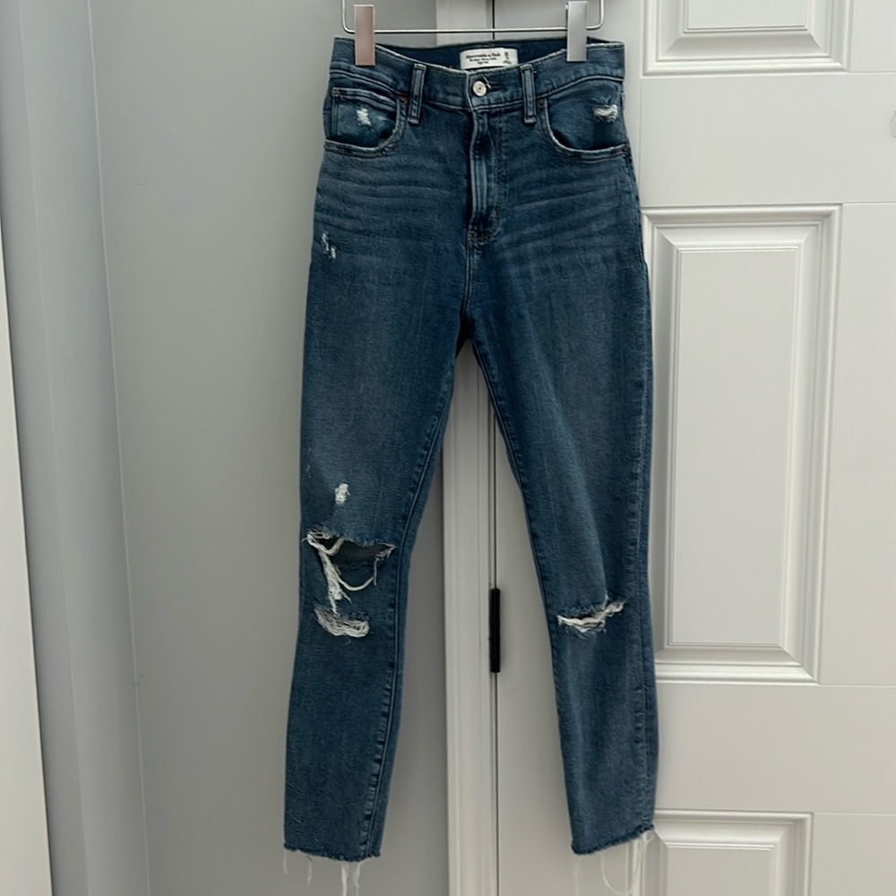 Gently Used Abercrombie and Fitch Super Skinny Ankle High Rise Jeans